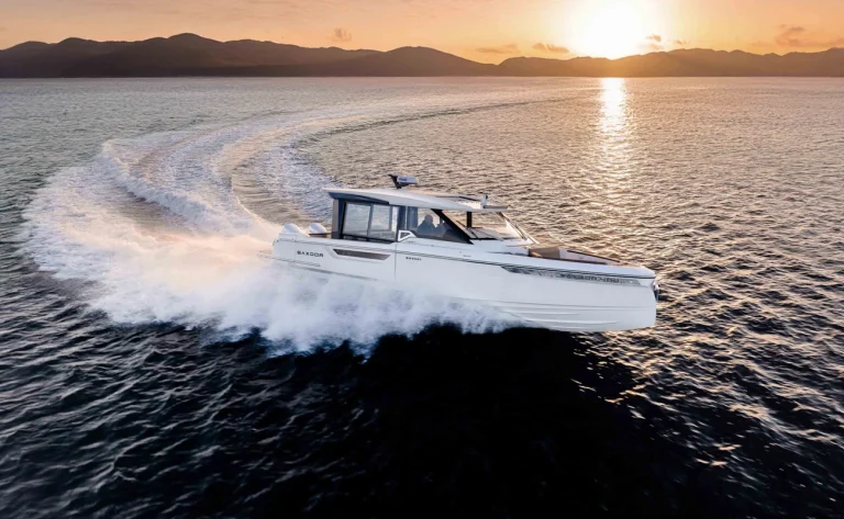 COASTAL AND SUNSET CRUISING